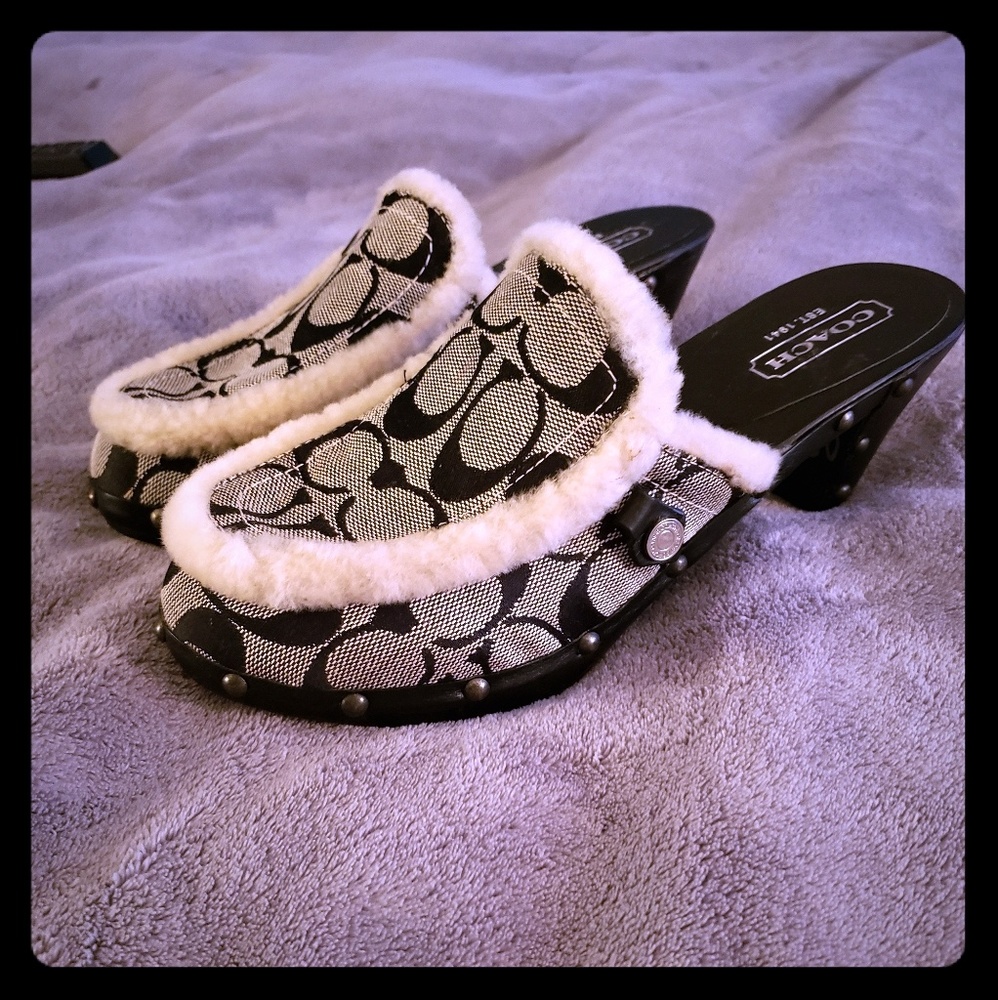 Coach clogs